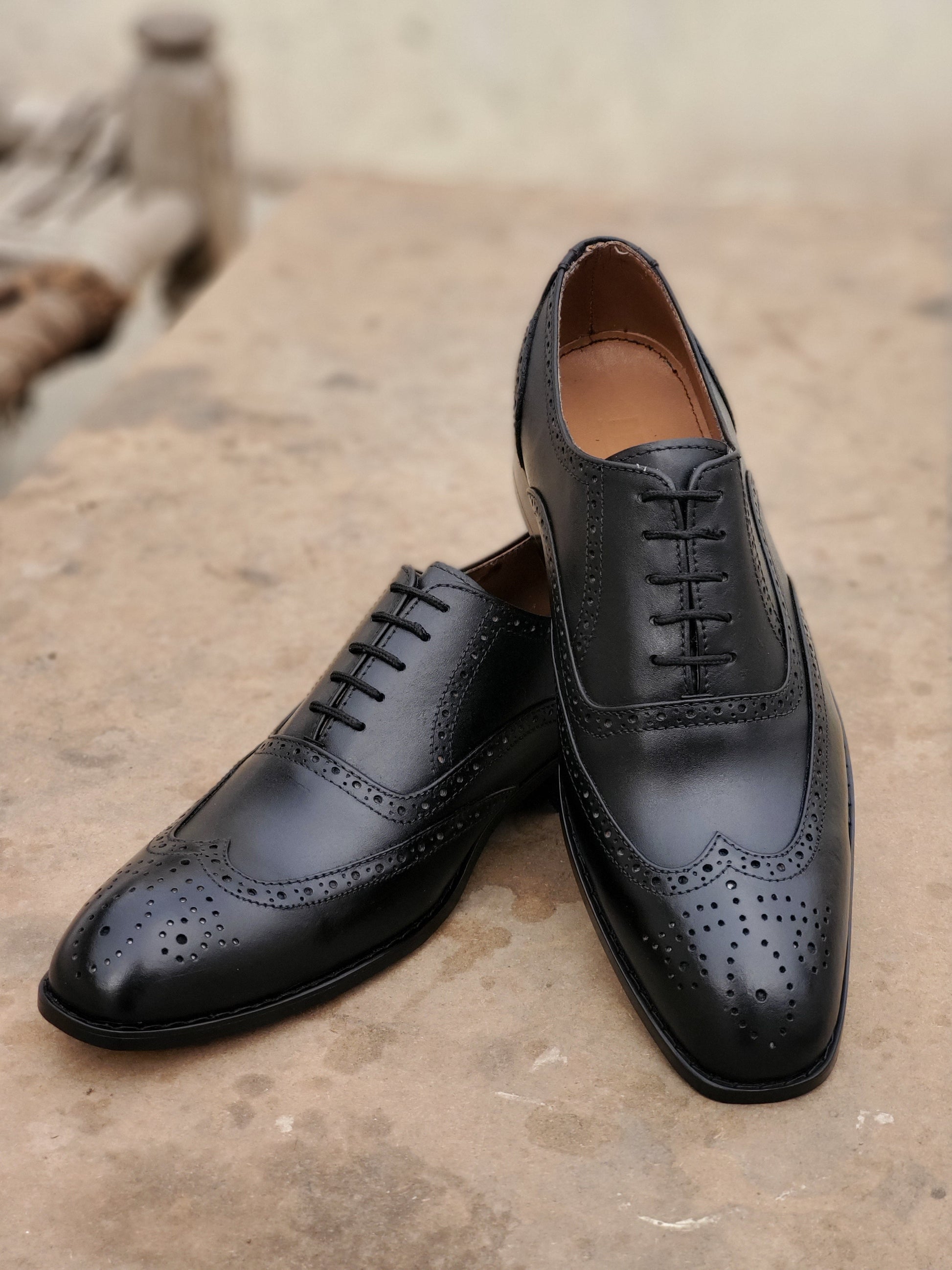 Royal Black Brogue laced shoe - DeVogue