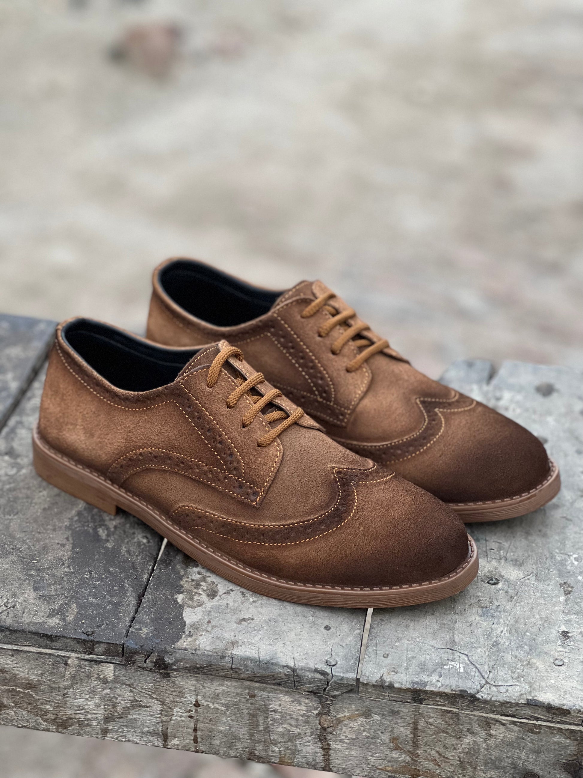 7058 - Shaded Camel Casual Suede Shoes - DeVogue