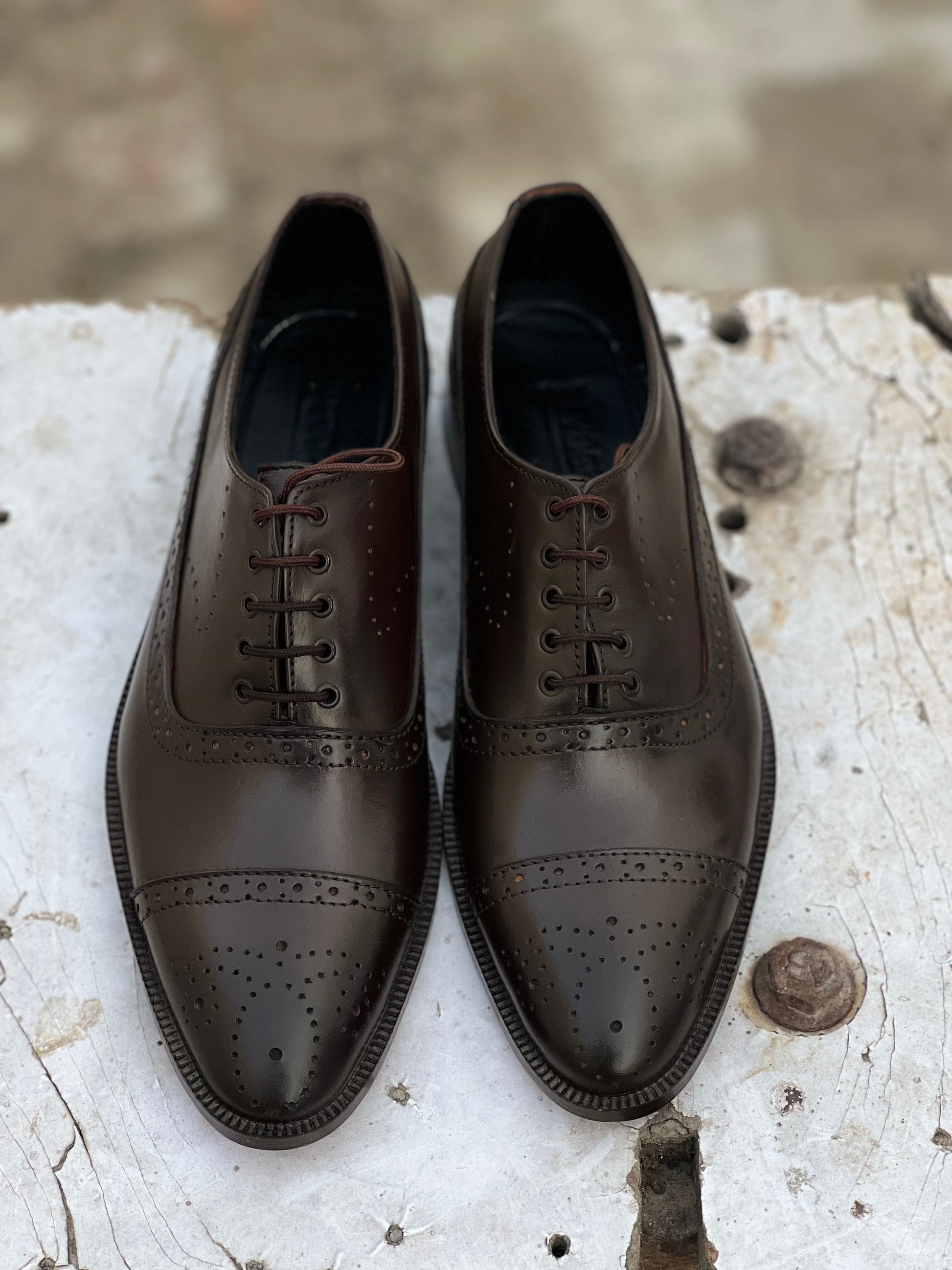 9048-Brown Cow Leather Formal Brogue Style - DeVogue